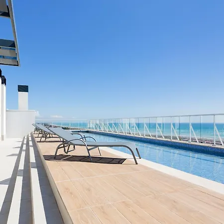 En Canet Al Mar, Junto Playa Y Con Piscina Apartman
