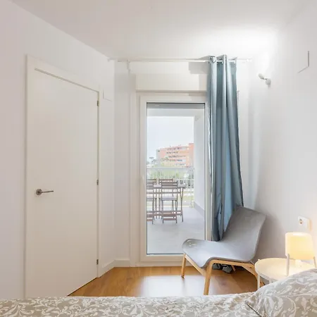 En Canet Al Mar, Junto Playa Y Con Piscina Appartement